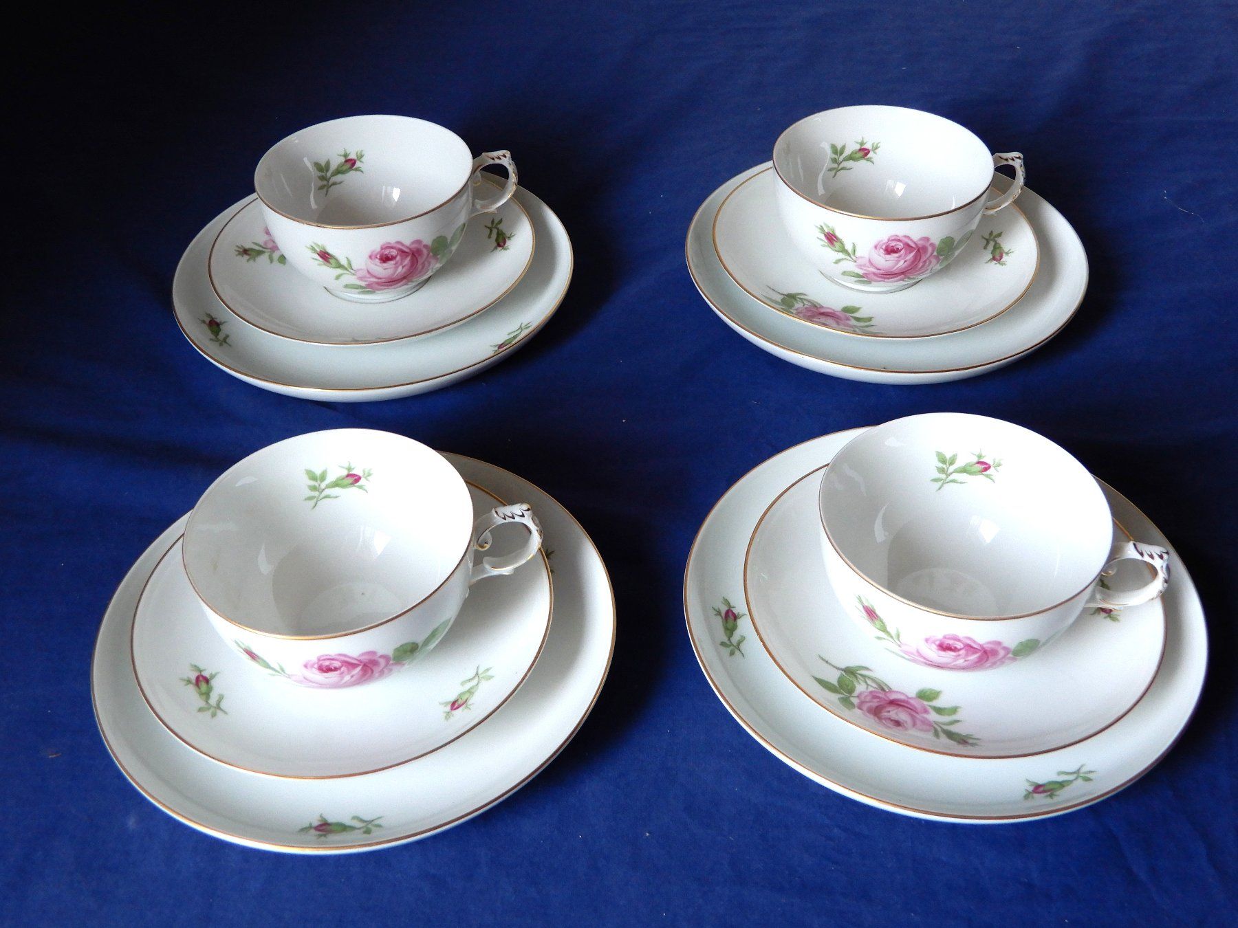 Fürstenberg Set di piatti: Fürstenberg rote Rose 4 x Teeset 3-teilig – Usato da Senèdes venduto da tintinette43