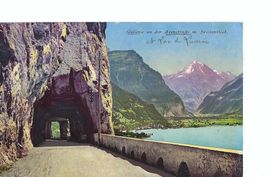 Gallerie an der Axenstrasse Vierwaldstättersee  Bristenstock