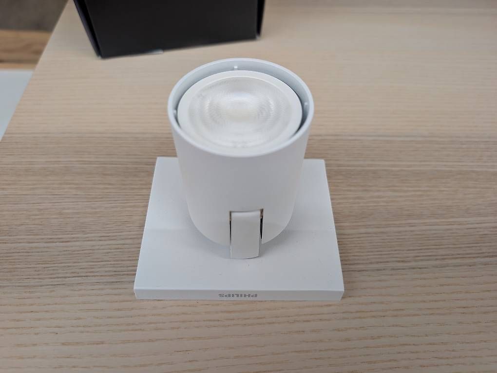 Philips Lampade: Philips Hue Spot Runner White Ambiance – Usato da Basel venduto da The_Frain_24 2