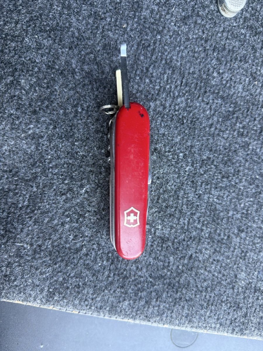 Victorinox Coltelli tascabile: Victorinox Officier Suisse  – Usato da Schlieren venduto da Luxury.Time 2