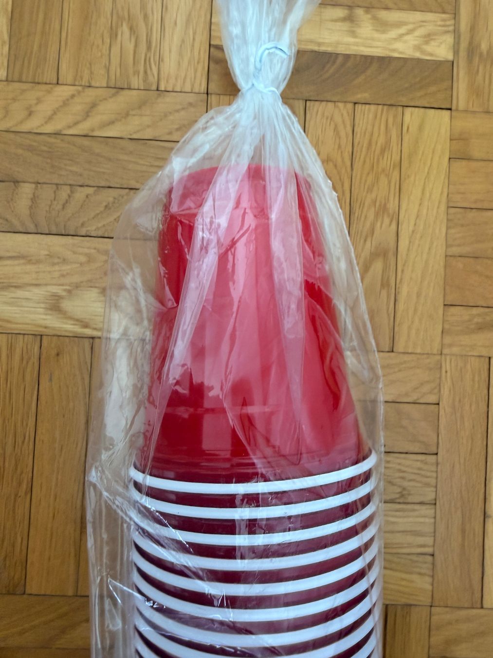 Spiele: Beer pong Becher / Red cups – Neu und originalverpackt aus Zürich von bias__b 1