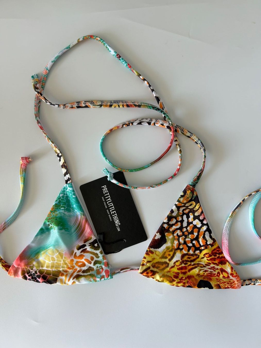 Maillots de bain & Bikinis: Prettylittlething Bikini Oberteil – Neuf avec emballage d'origine à Frauenfeld par isa_9cy7 3