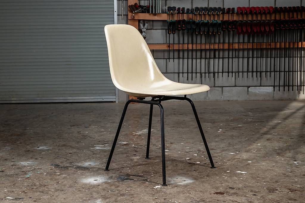 Eames Sedie: Eames Schale Fiberglas – Usato da Beringen venduto da 8222Beringen