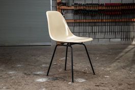Eames Schale Fiberglas
