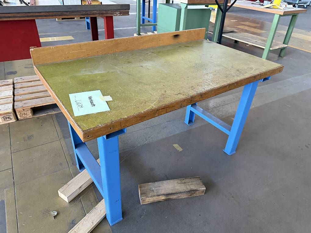 Lista Banchi da lavoro: Lista Werkbank 150x80x85cm – Usato da Necker venduto da liq24 1
