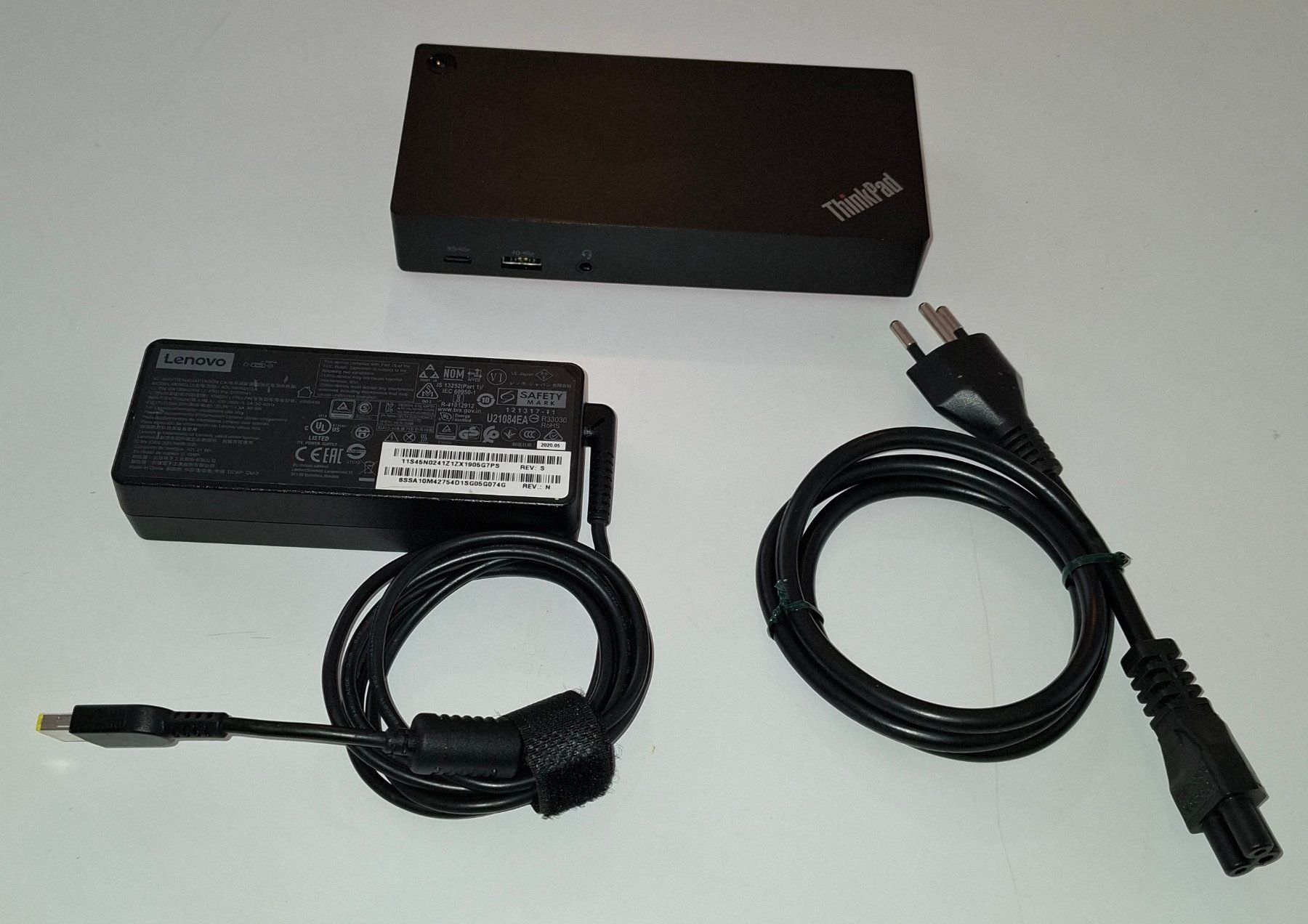 Lenovo Dockingstation: Lenovo USB-C Dock Gen 2 + Netzteil – Gebraucht aus St. Gallen von WWL