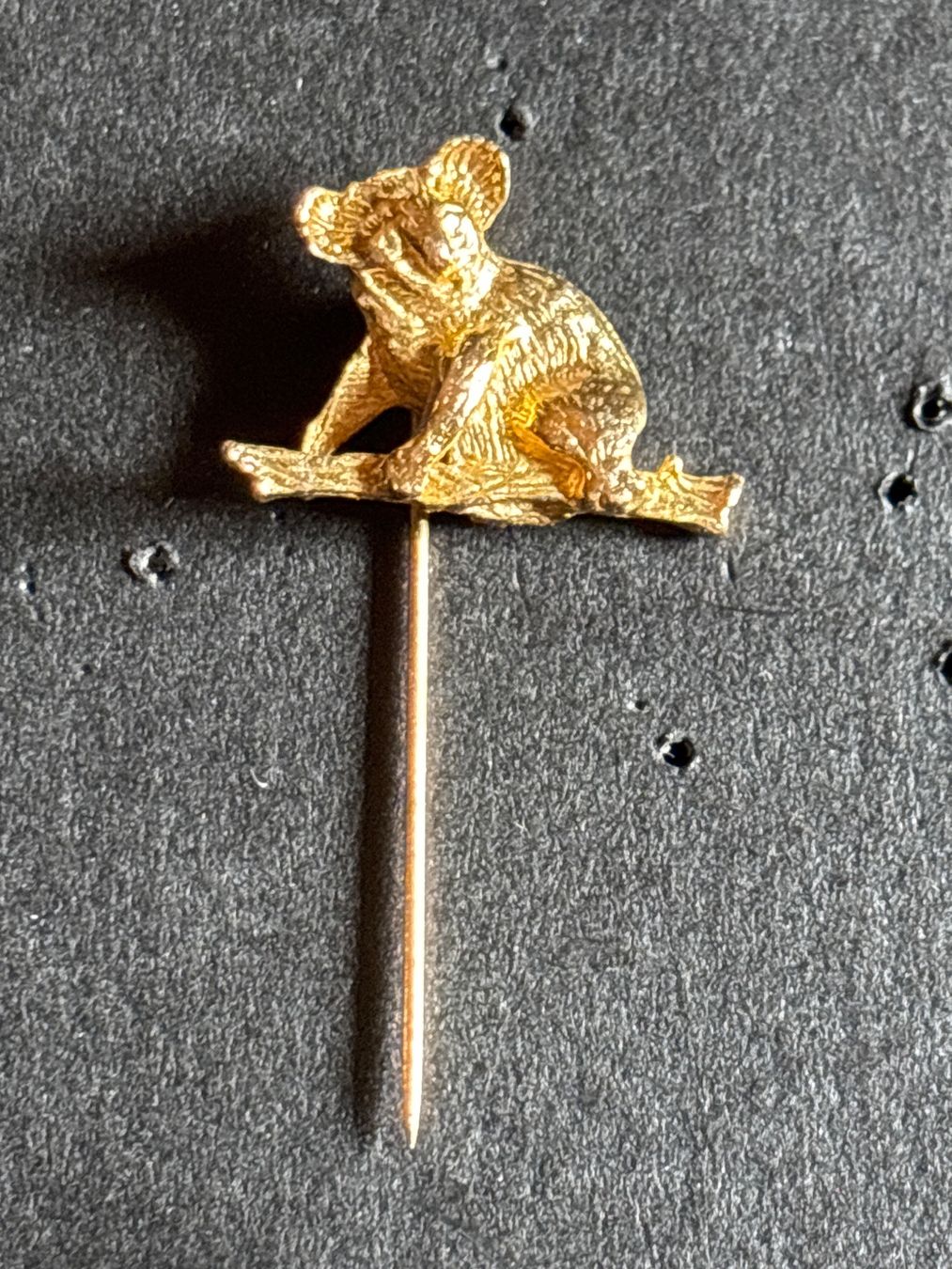 Placchette & Badge: Anstecknadel Quala Tiere pm – Usato da Lützelflüh-Goldbach venduto da NicoleL.