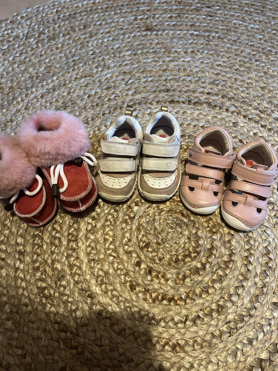 Scarpe per ragazzi: Lot chaussures bébé fille  – Usato da Orges venduto da vez_c6q7