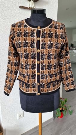 Schöne Strickjacke mit Modal