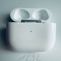 Original Apple Ladecase MagSafe A2566 für AirPods 3 Gen.