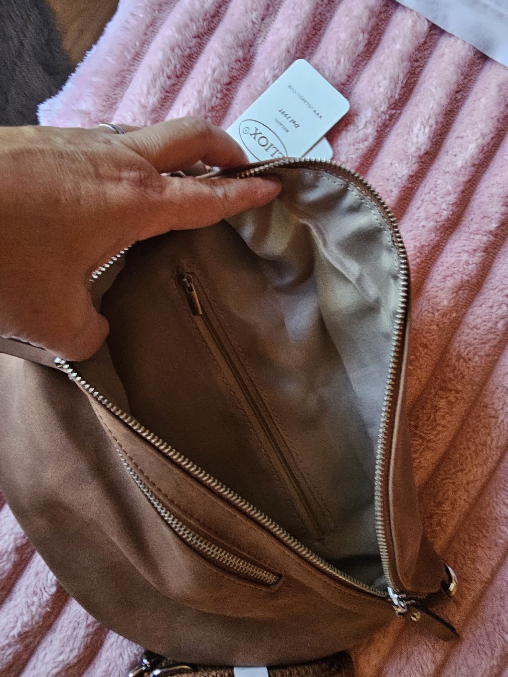 Borse da donna: Neue Tasche in Beigefarbe – Nuovo e nell'imballaggio originale da Mörel venduto da camasaro 1
