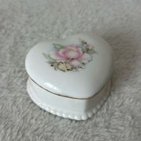 BOÎTE À BIJOUX FLORAL EN FORME DE CŒUR