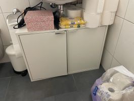 Badezimmerschrank