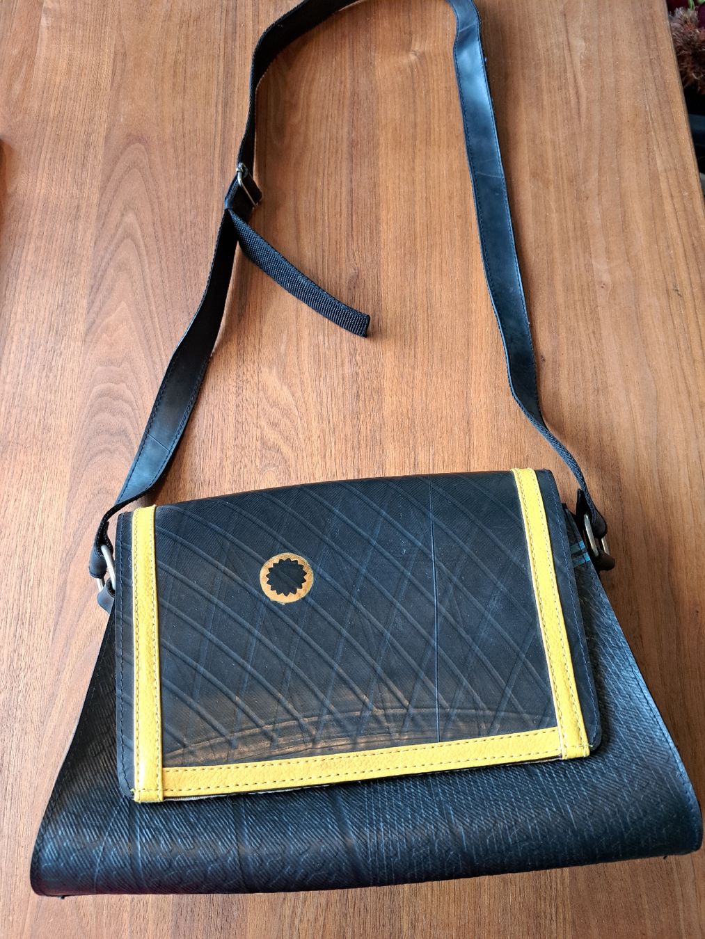 Taschen für Damen: Tasche – Gebraucht aus magden von cam_w2ff