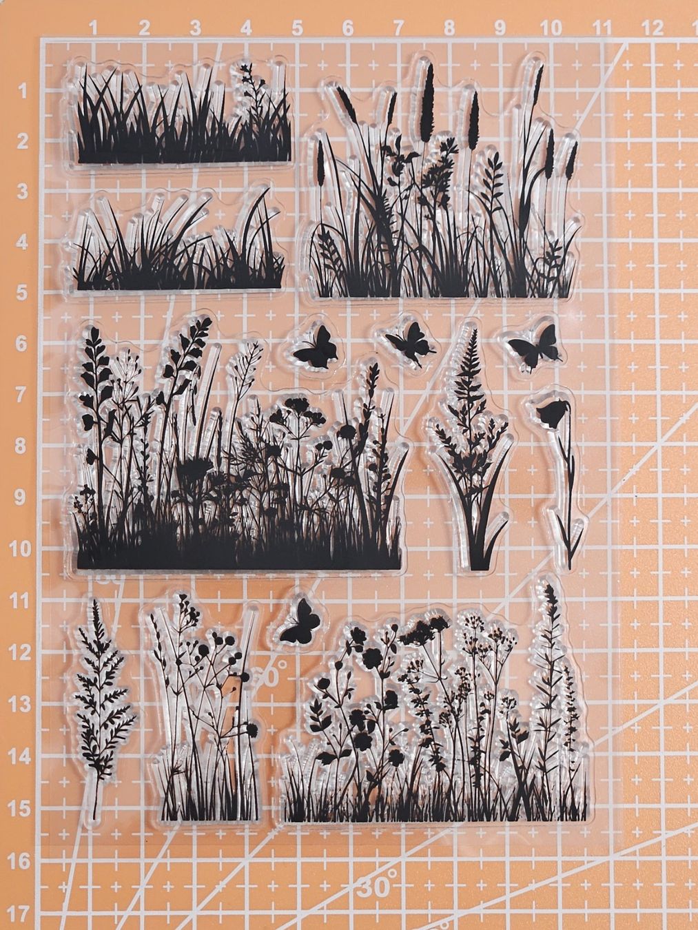 Timbri: Silikonstempel Nr.533, Gräser, Blumen, Schmetterlinge – Nuovo e nell'imballaggio originale da Gretzenbach venduto da Fliegepilz56 2