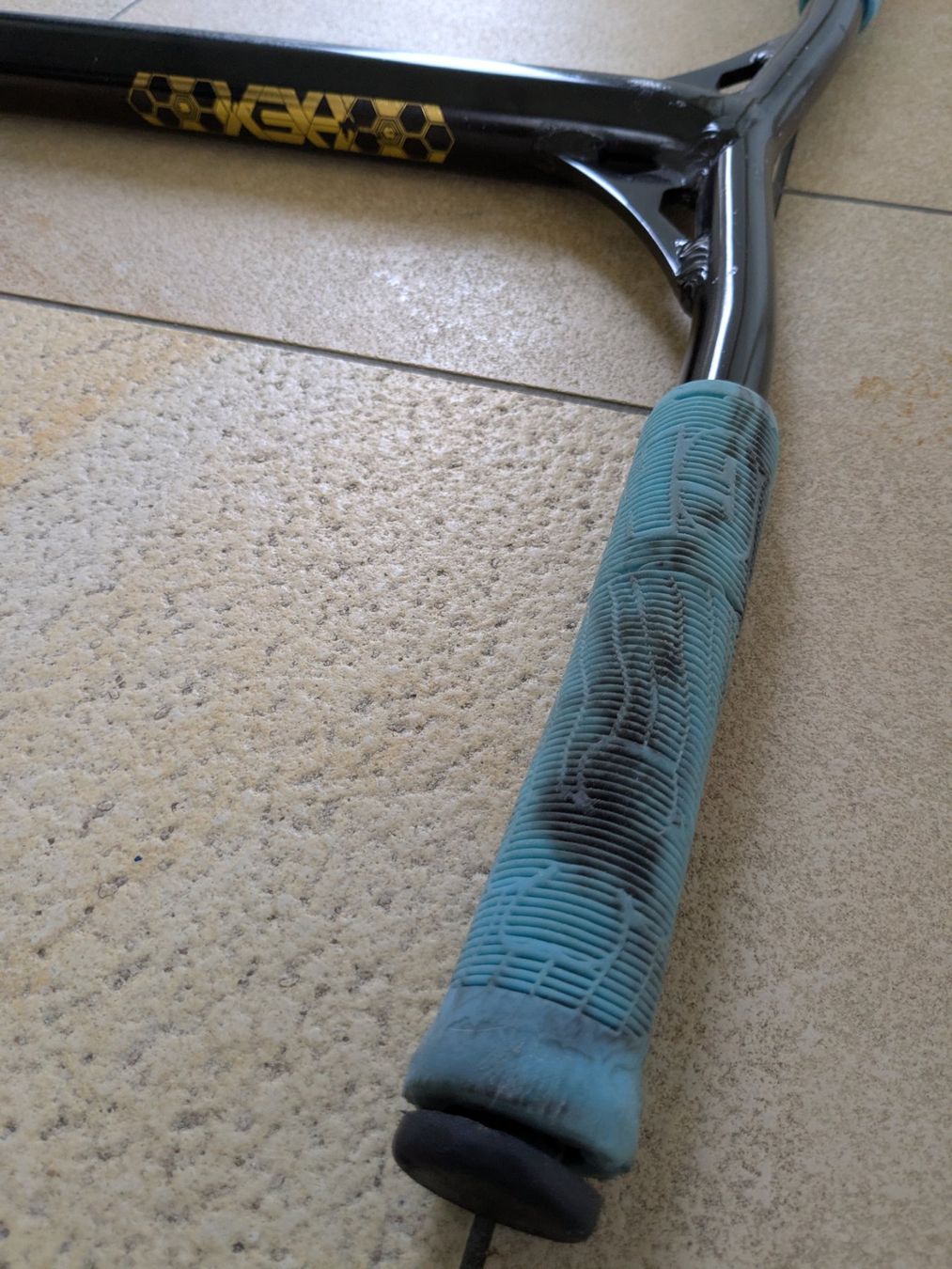 Kickboard: Stunt-Scooter Lenker "HexBar" Schwarz/Gold – Usato da Seuzach venduto da Gajos 3