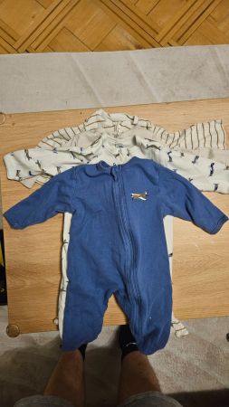Lot de 4 pyjamas bébé motifs variés