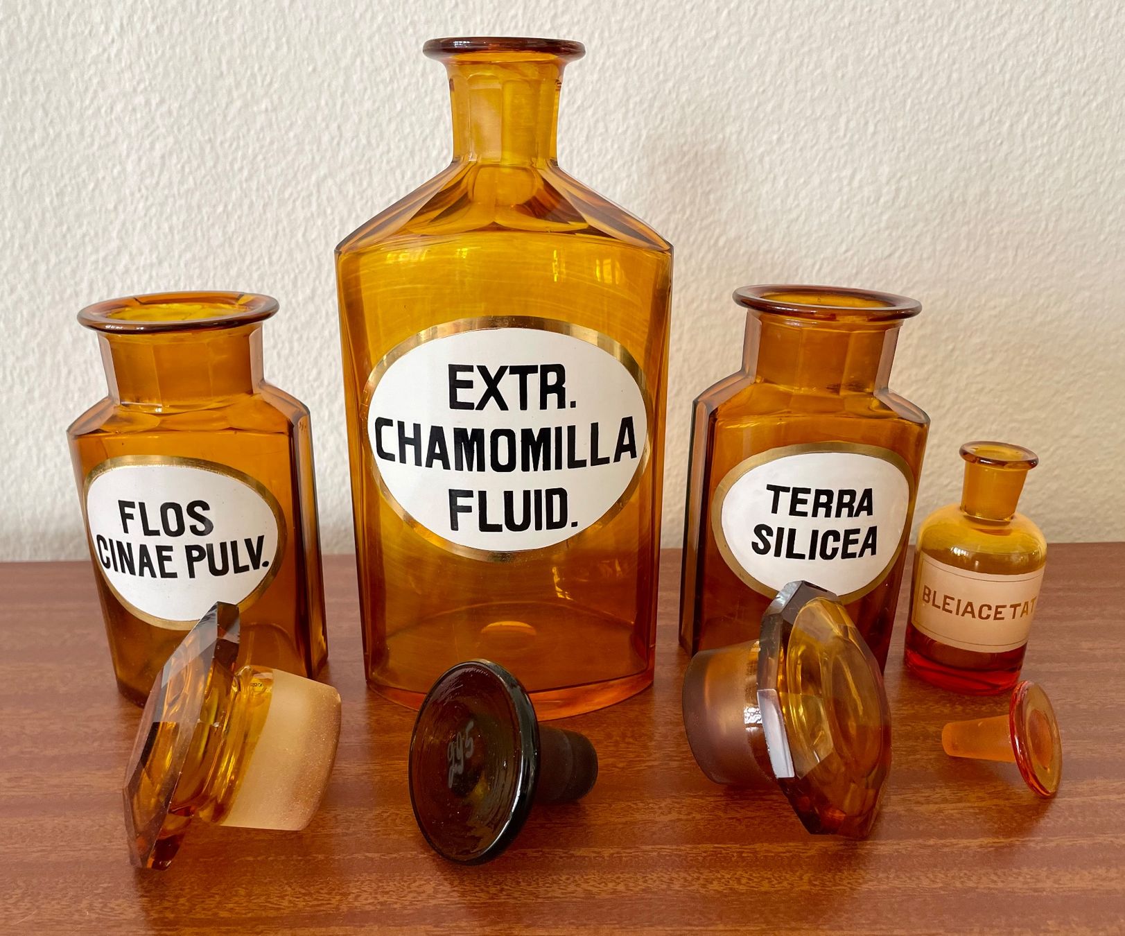 Accessori da laboratorio: Antike Apotheker-Gefässe (7 Stück) – Usato da Basel venduto da BS808 2