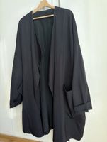 Veste noire oversize like Christa de Carouge 