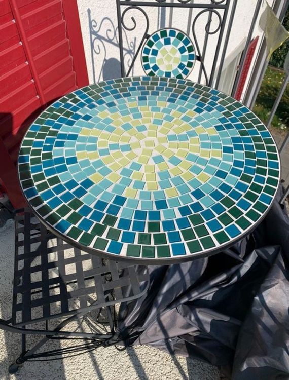 Mosaiktisch mit 2 Stühlen Kaufen auf Ricardo