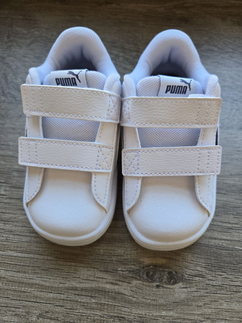 Puma Scarpe per ragazzi: Puma Kinderschuhe Gr. 23 weiss – Nuovo (secondo la descrizione) da Zürich venduto da san_2m5w 2