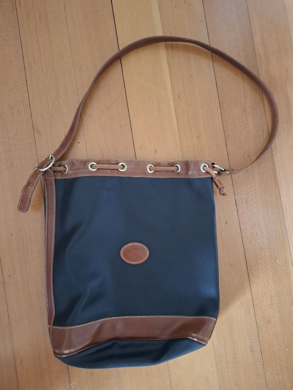Longchamp Borse: Longchamp Beuteltasche  – Usato da Muri b. Bern venduto da hos_qg29