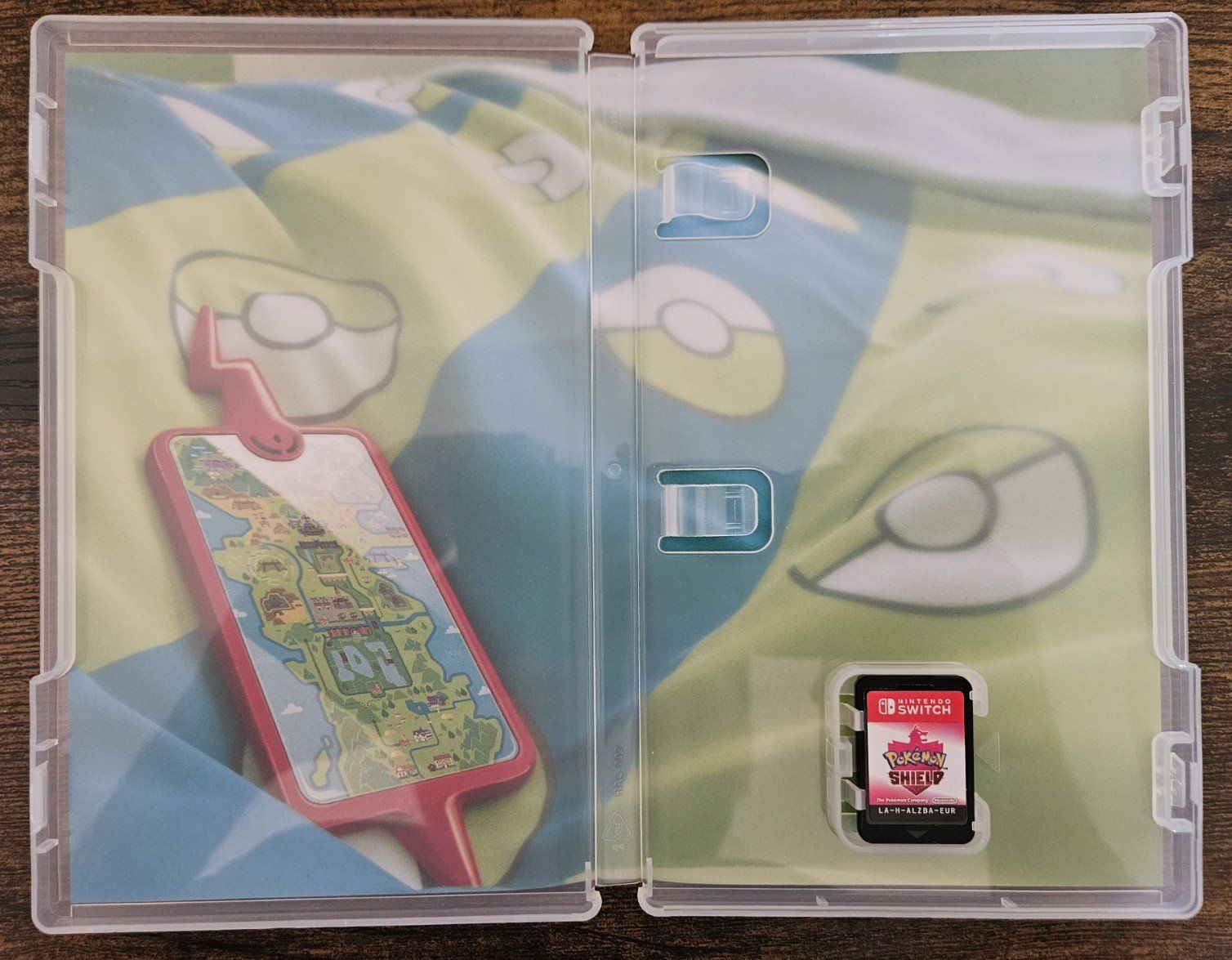 Pokémon Spiele: Pokémon Schild (Nintendo Switch) – Gebraucht aus Saas-Grund von Lojack84 1