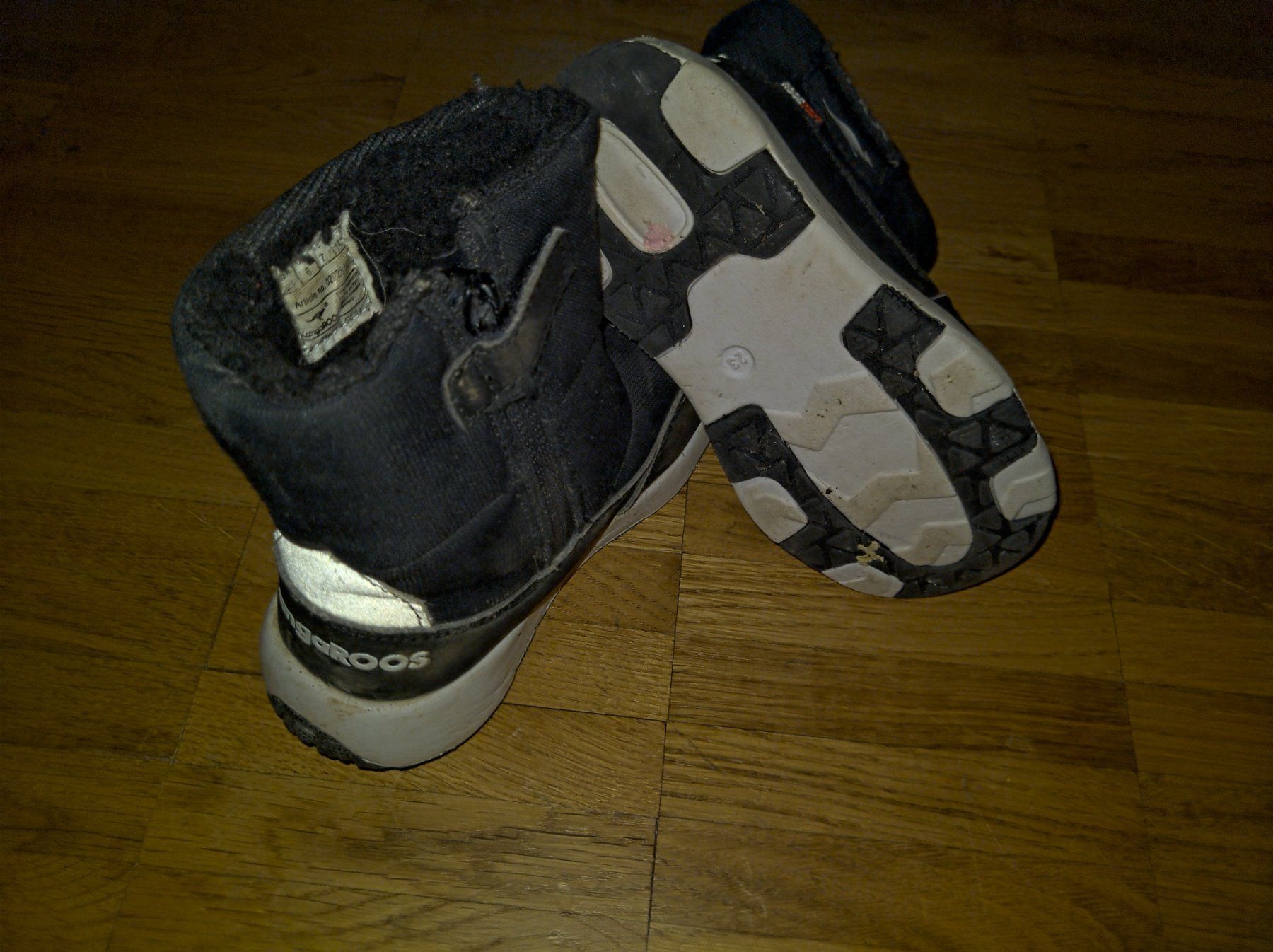 Chaussures garçon: Bottes de neige – D'occasion à Les bois par Steph-tigrou 1