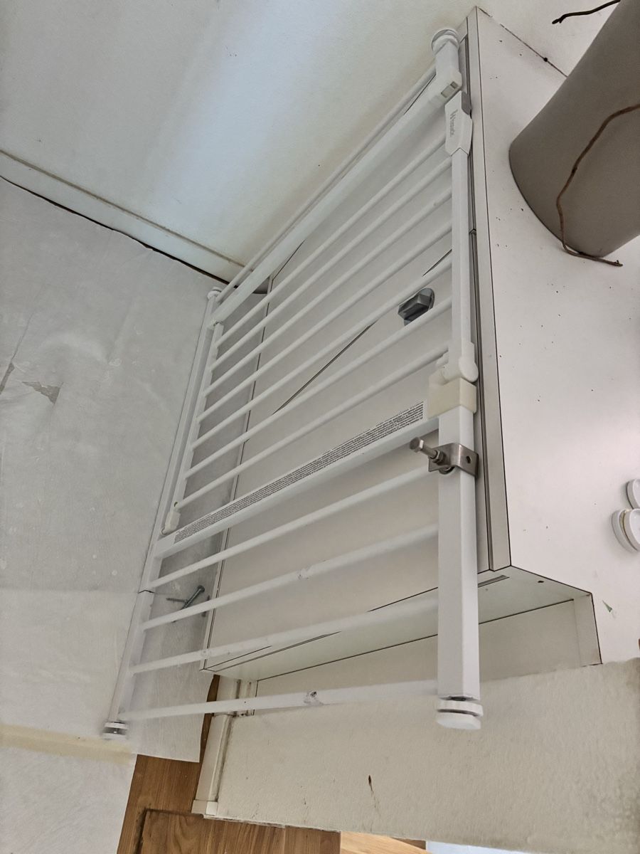 Sicherheit: 3 White Safety Gate, 96-101cm - Hauck – Gebraucht aus Zürich von O.Bond 3