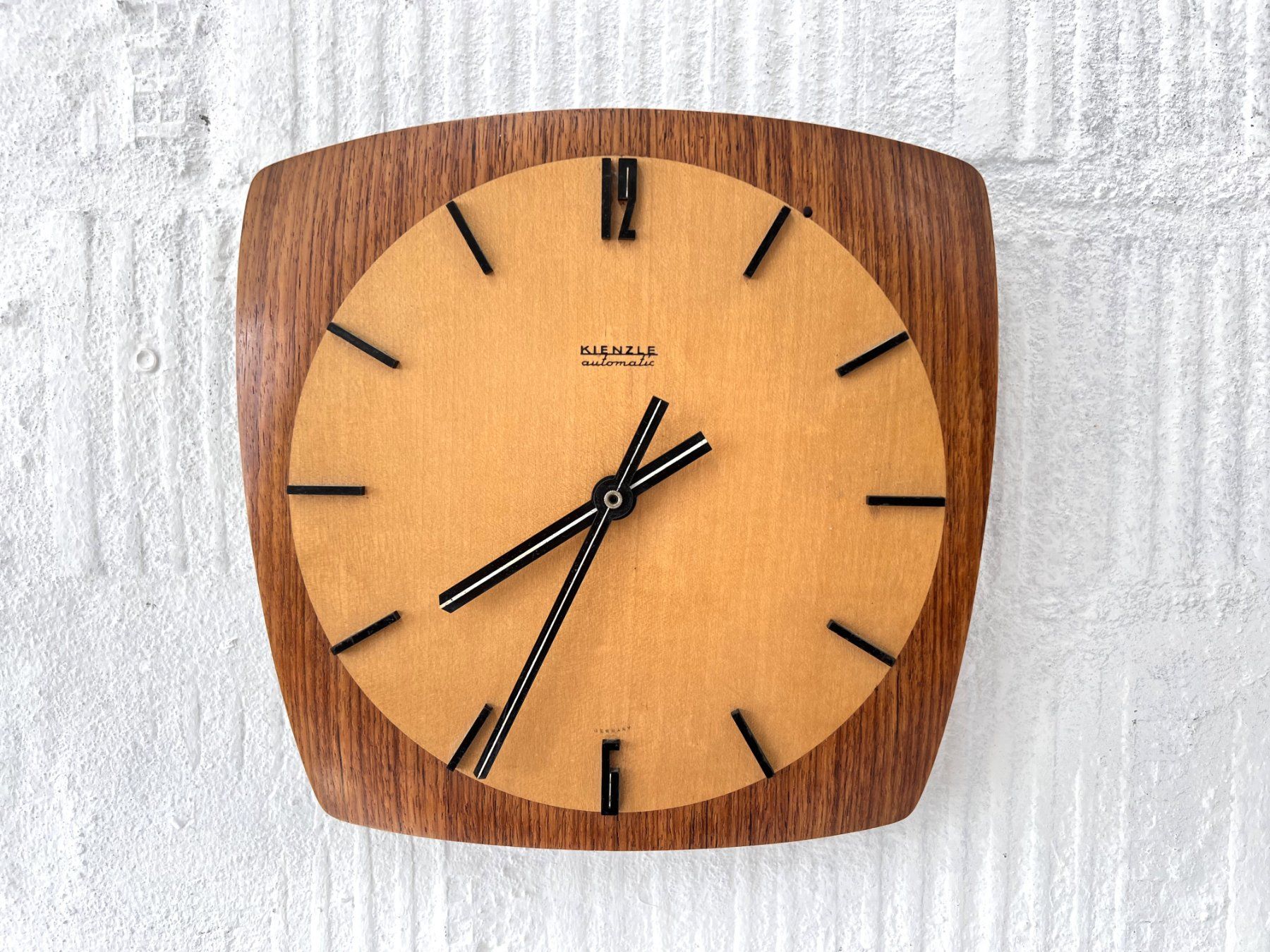 Kienzle Stand- & Wanduhren: Vintage Wanduhr - Kienzle – Gebraucht aus Walzenhausen von stilvollwohnen