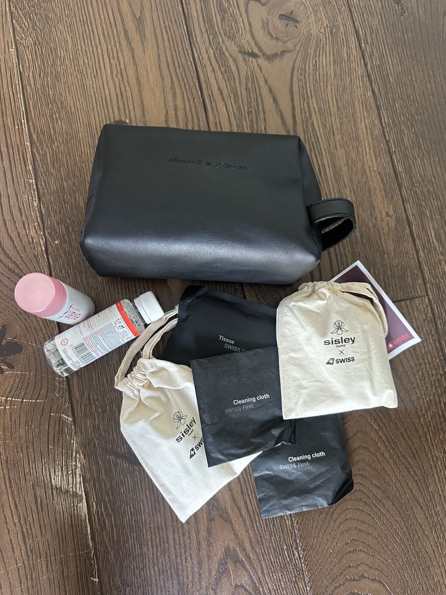 Kosmetikkoffer: zimmerli x  Swiss First Class Necessaire – Neu (gemäss Beschreibung) aus Büren SO von Nico59