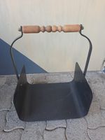 Holzkorb Metall mit Holzgriff gut erhalten