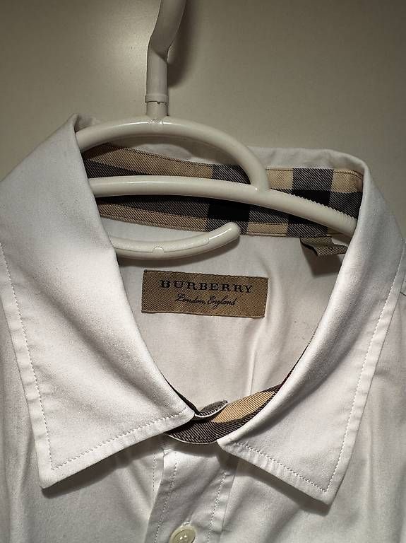 Burberry Camicie: Camicia Burberry tg. L – Usato da Carabbia venduto da ale_t8rn 1