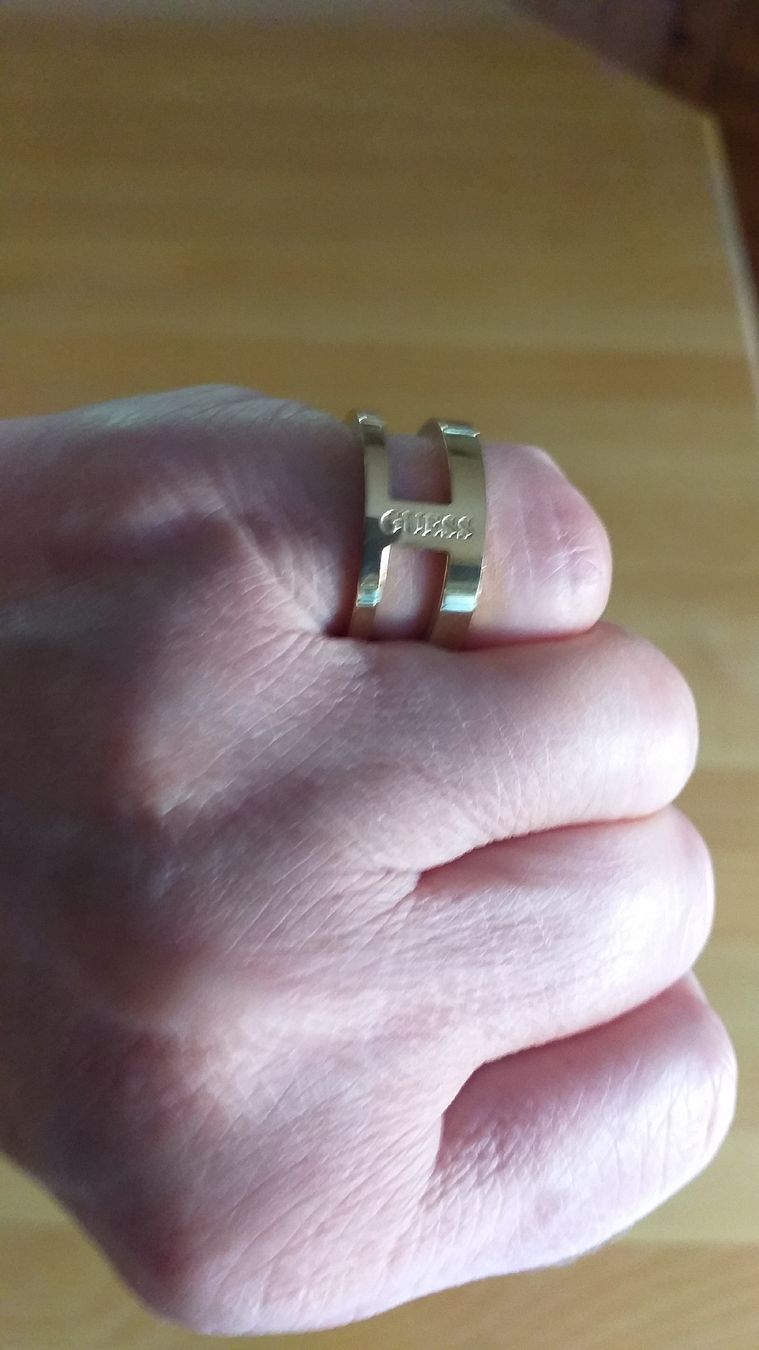 Guess Ringe: Guess Ring – Neu (gemäss Beschreibung) aus Wünnewil von 04Blume 1