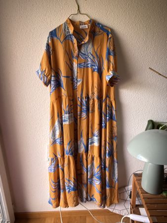 Weekday Maxikleid S oversized look