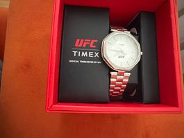 Armbanduhr Timex UFC silberfarben mit Steinen neu