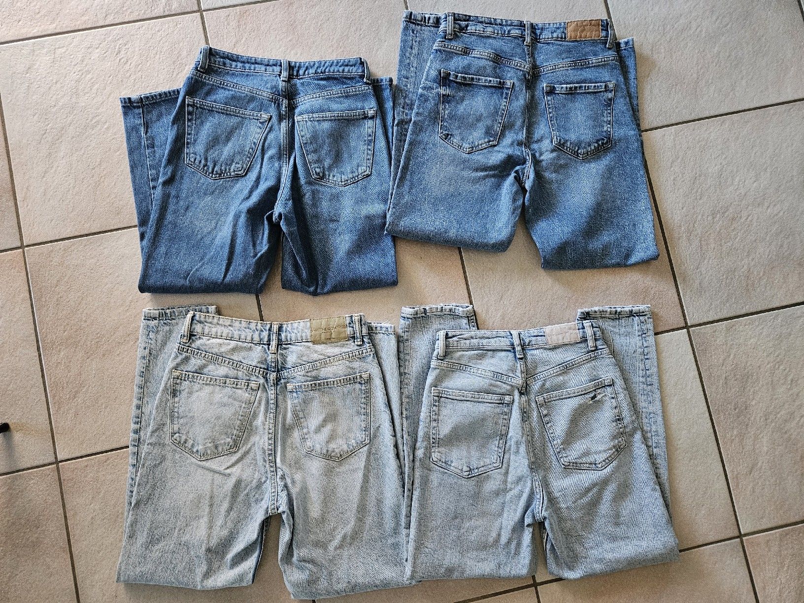 Jeans: Lot jeans taille 36/S – Usato da Vétroz venduto da sas_yln5 3