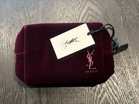 ❤️  YSL Yves Saint Laurent Velvet Pouchette