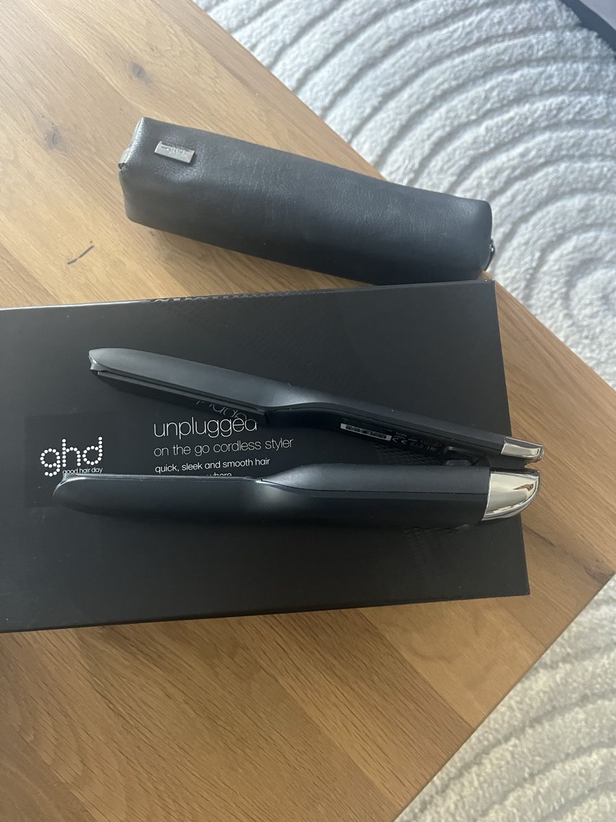 Altro per la cura dei capelli: ghd Glätteisen – Usato da Näfels venduto da Namibia80 1