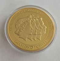 Vergoldete Münze Queen mit Edelstein - 1977