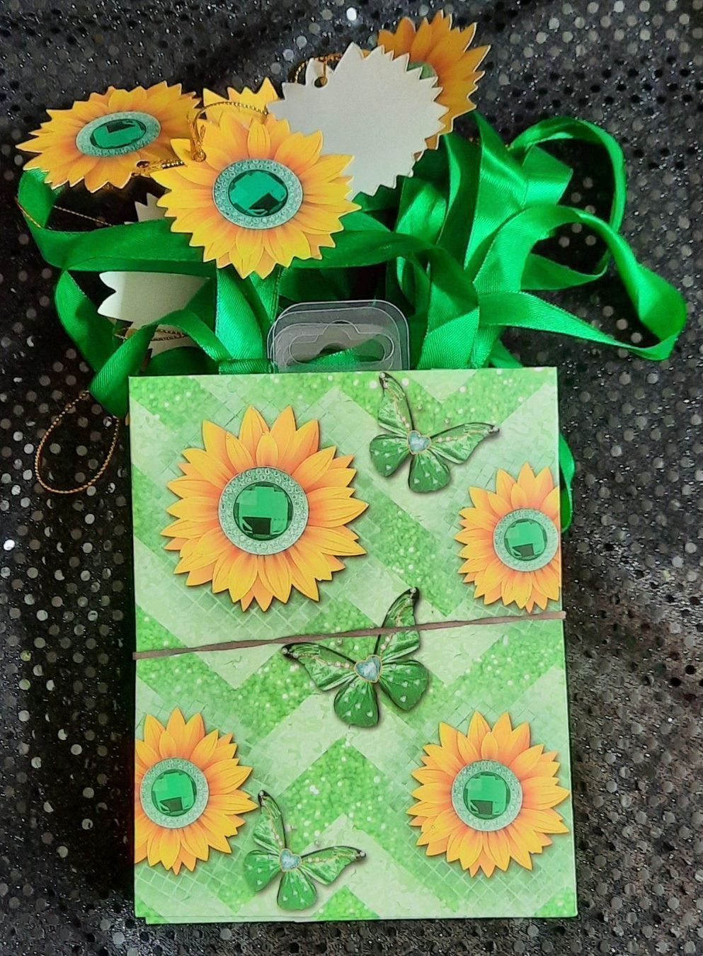 Borse: HALLMARK Kleine Bunte Geschenktüten – Nuovo e nell'imballaggio originale da Seuzach venduto da VT-Collections2 2