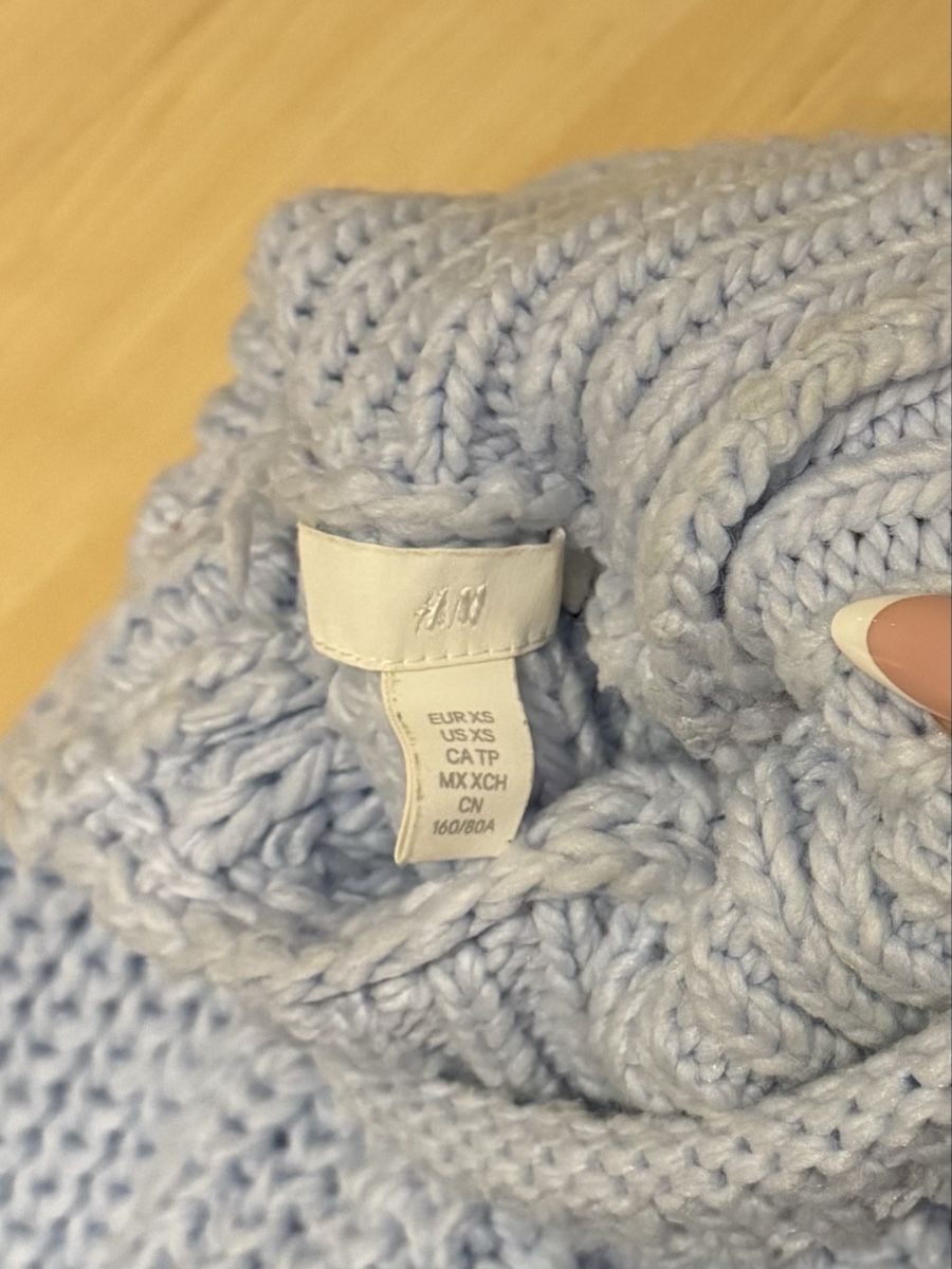 H&M Maglioni & Felpe: H&M Strickpullover, hellblau, Grösse XS – Nuovo (secondo la descrizione) da Tuggen venduto da jess_gls06 2