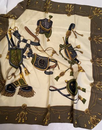 Seiden Foulard 🌸