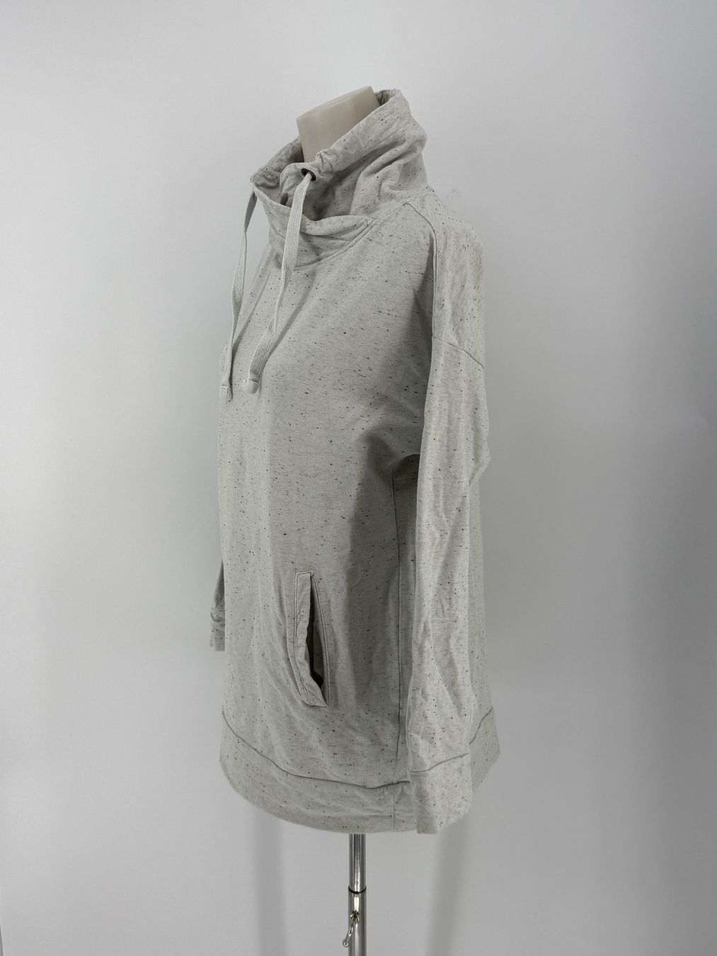 Pulls & Sweat-shirts: Pullover Gr. M von blue motion – D'occasion à Auenstein par moin. 1