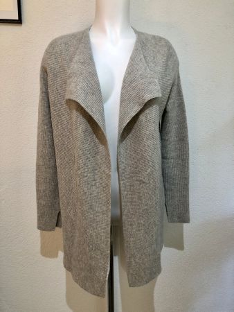 Include Hochwertige Strickjacke aus 100% Kaschmir Gr 36 grau
