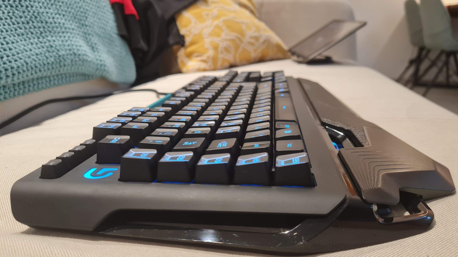 Logitech Claviers: Logitech G910 Gaming-Tastatur – D'occasion à Rümlang par studigem 1