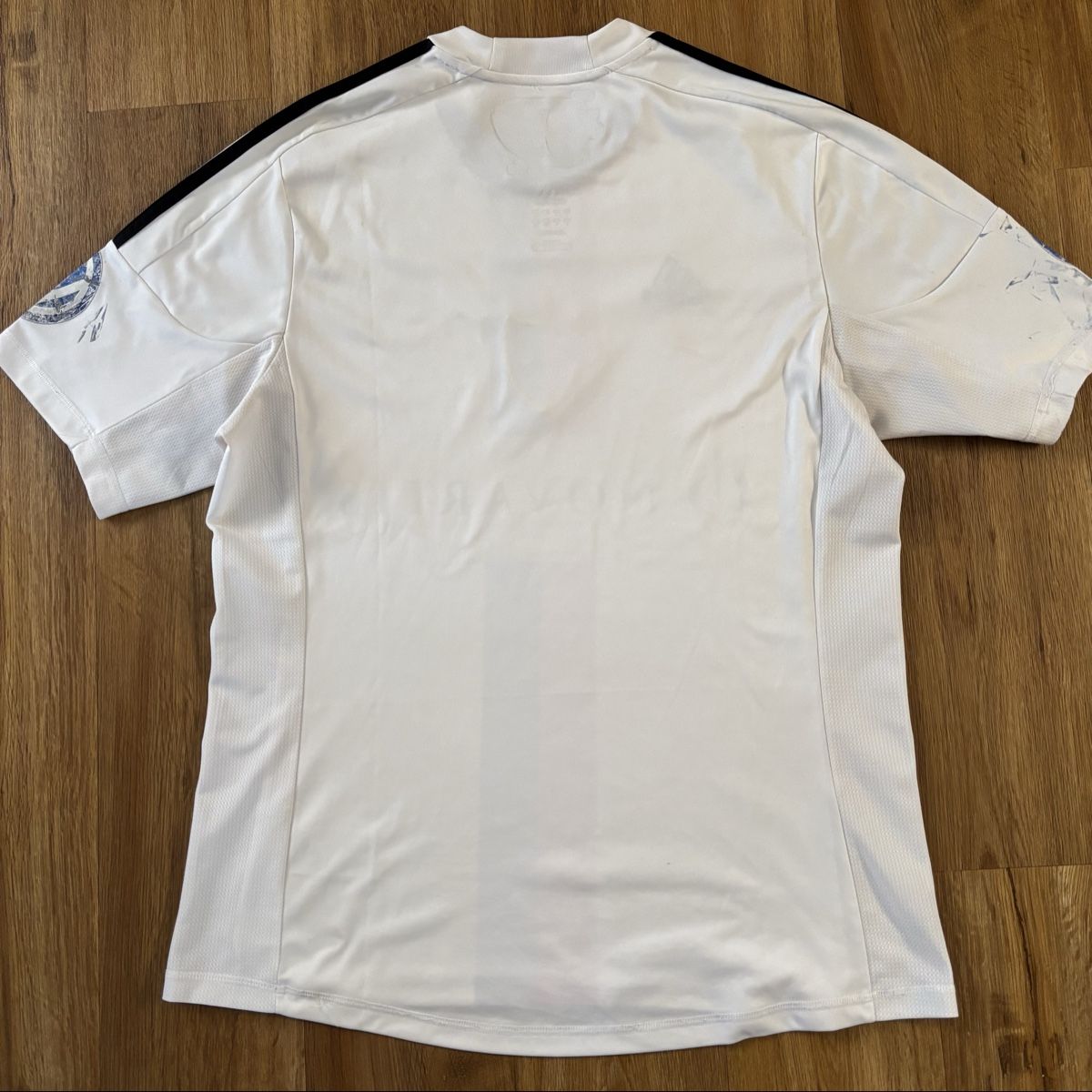 Adidas Leibchen & Hosen: FC Basel Auswärtstrikot Saison 2012/2013 – Gebraucht aus Itingen von Julev 1
