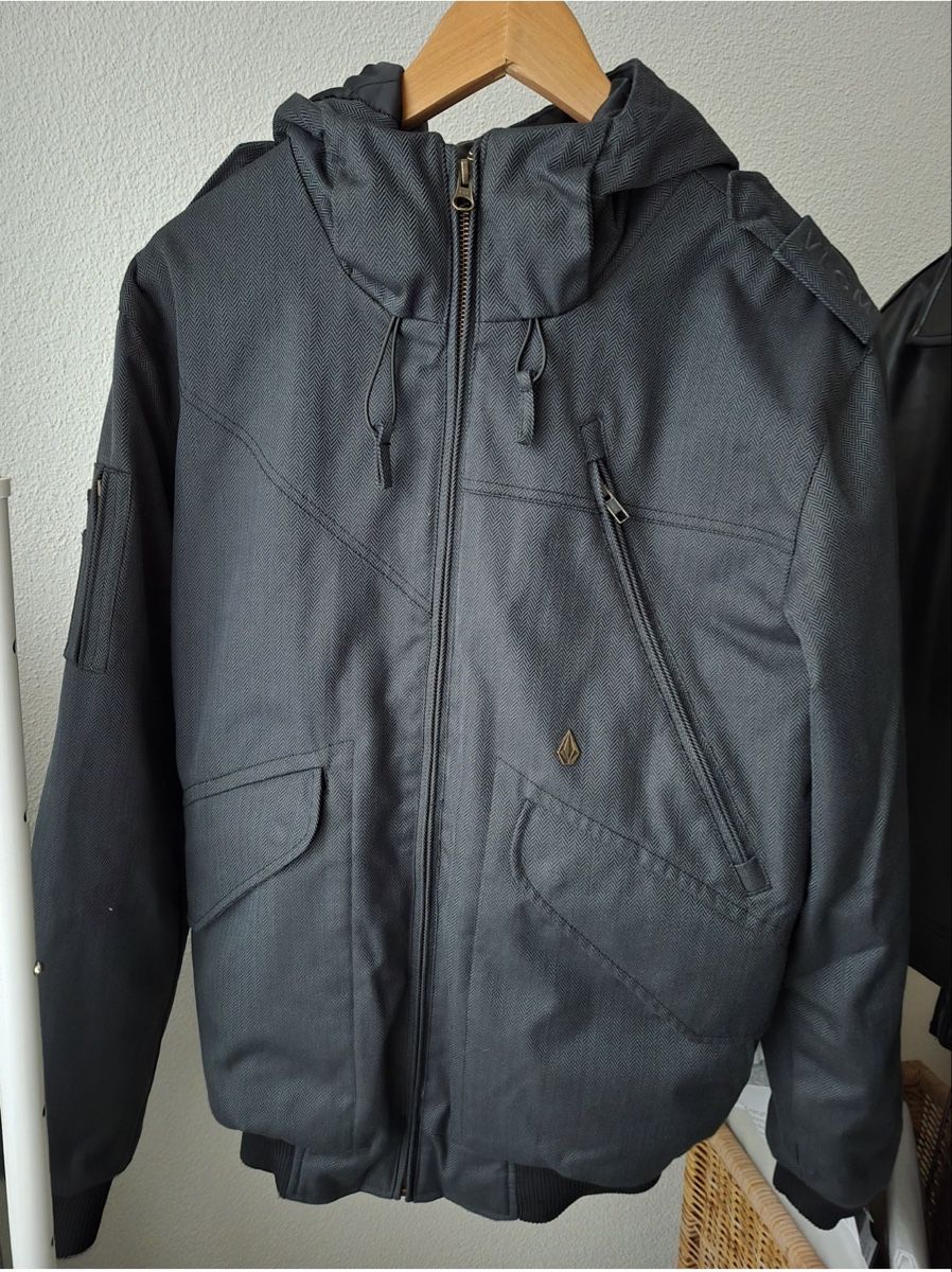 Volcom Giacche: Veste Volcom taille M  – Usato da Epalinges venduto da jul_zx9q