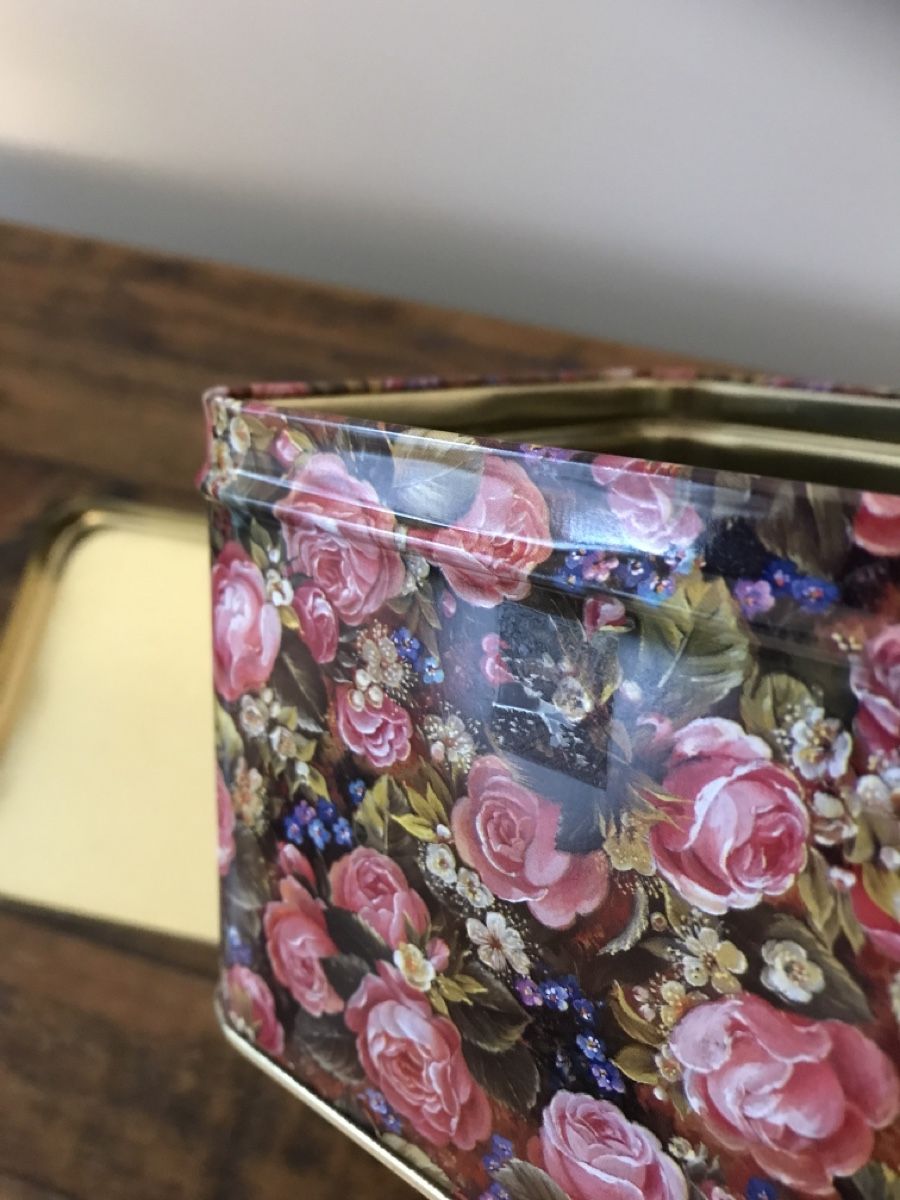 Sonstige Dekorationen & Accessoires: Vintage Blechdose mit Rosenmotiv – Gebraucht aus Rapperswil SG von cosiba01 5