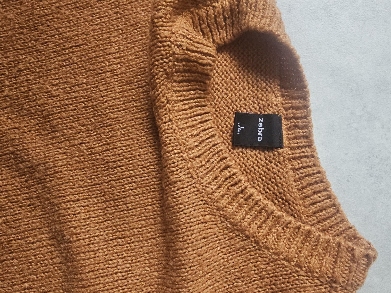 Maglioni & Felpe: Pull chaud taille L – Usato da Sornetan venduto da T.a333 2